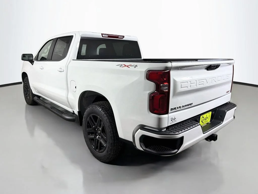 New 2026 Summit White Chevrolet RST image 7