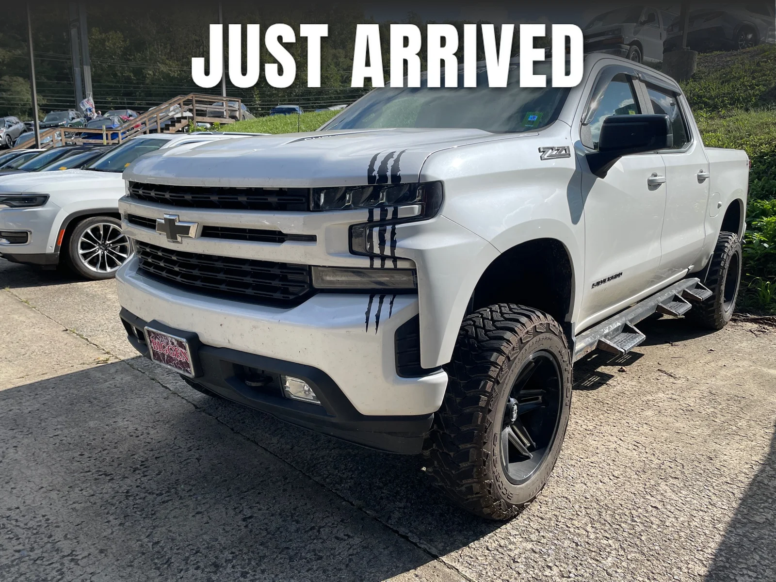 Used 2021 Iridescent Pearl Tricoat Chevrolet RST image 1