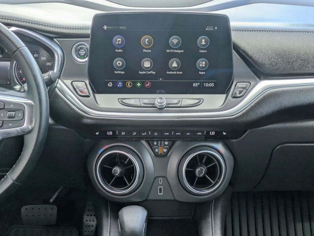Used 2024 White Chevrolet LT image 24