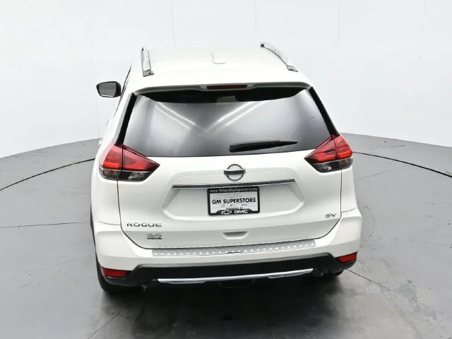 Used 2018 Pearl White Nissan SV image 38