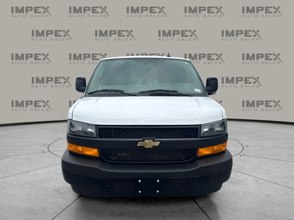Used 2025 White Chevrolet LS image 8