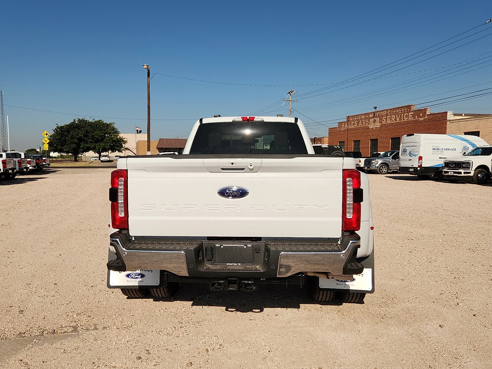 New 2026 Oxford White Ford Lariat image 6