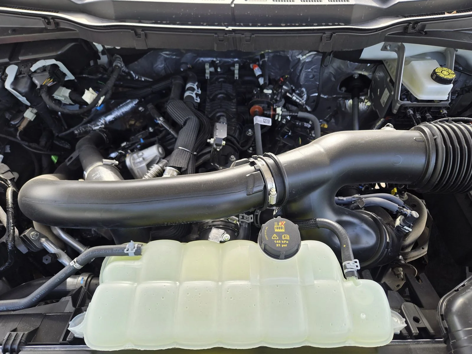 New 2026 Oxford White Ford XLT image 19