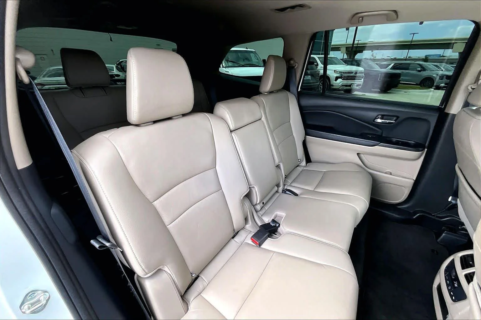 Used 2020 Platinum White Pearl Honda EX-L image 20