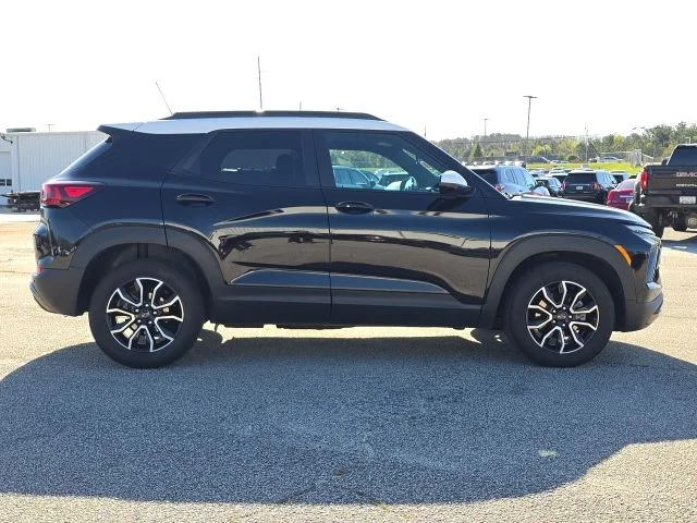 Used 2024 Black Chevrolet ACTIV image 6