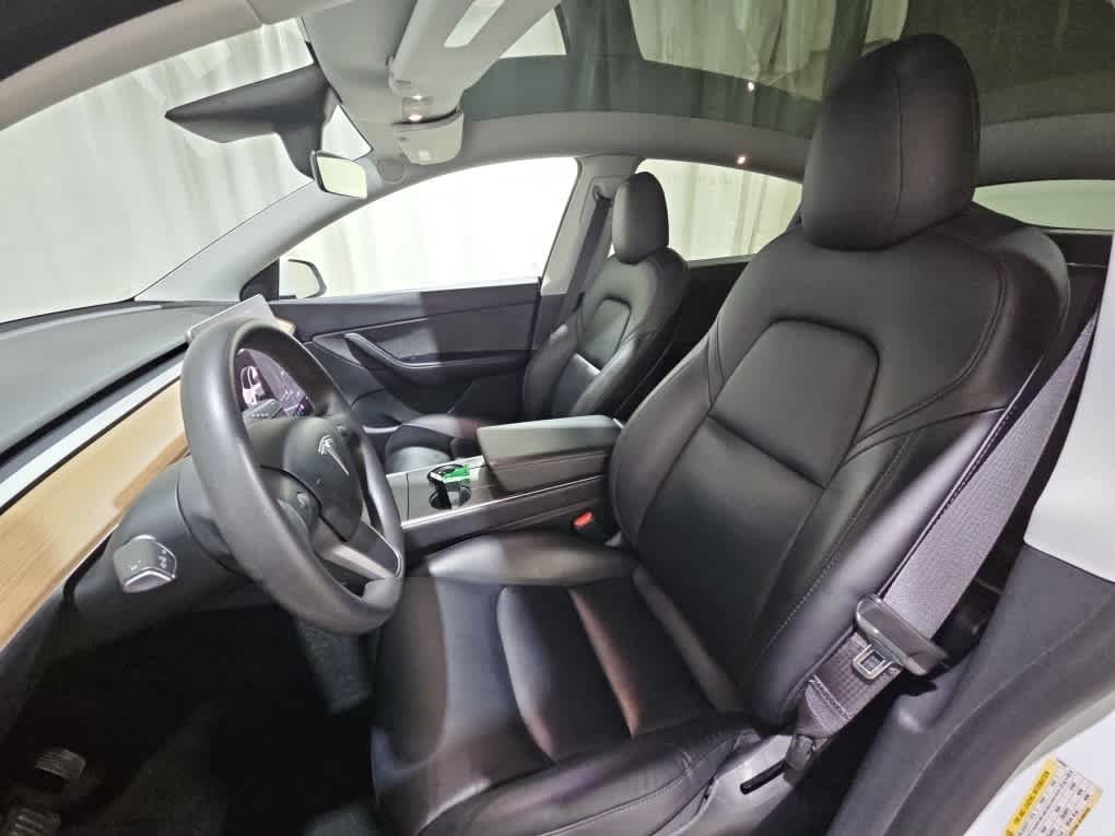Used 2020 White Tesla Long Range image 11