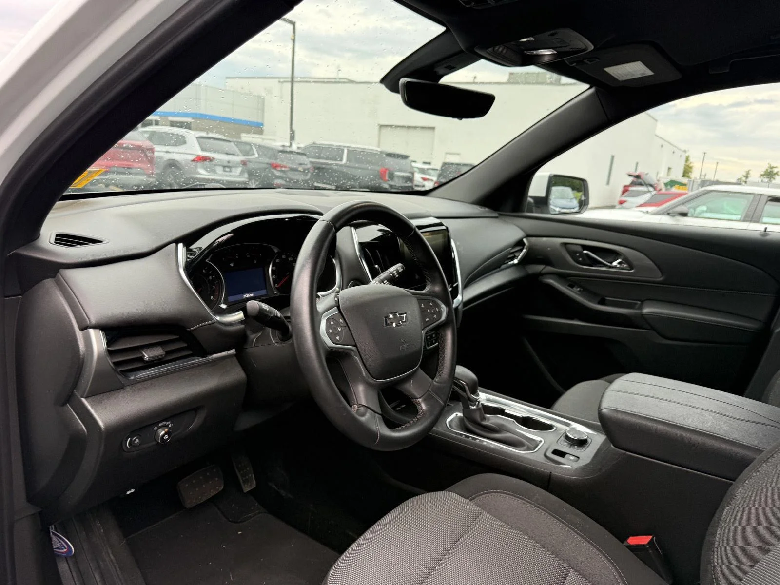 Used 2023 Summit White Chevrolet LT Cloth image 6