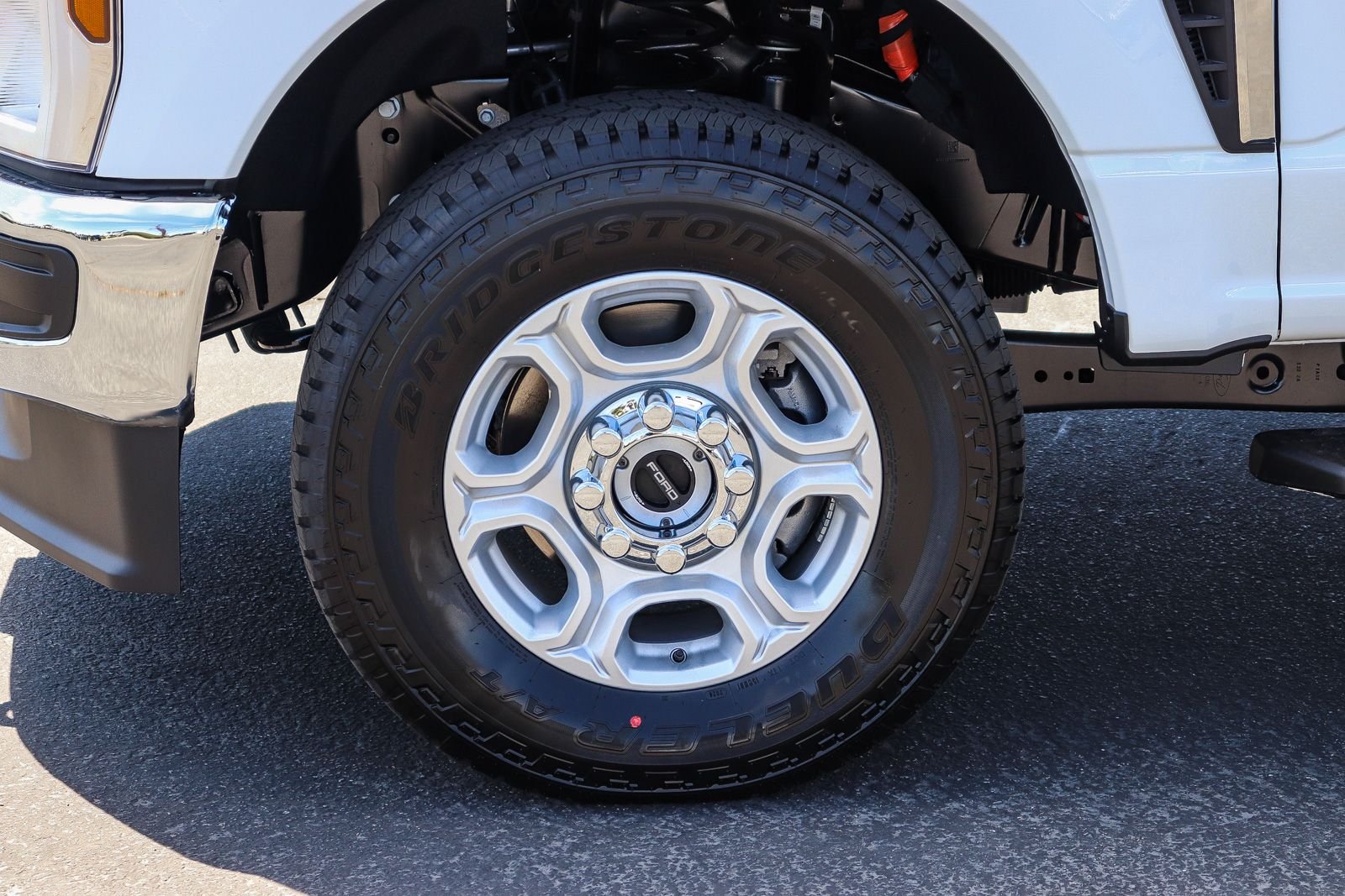 New 2026 Oxford White Ford F-250® XLT image 9