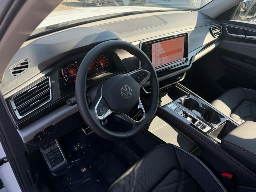 New 2026 Opal White Pearl Volkswagen 2.0T Peak Edition image 13