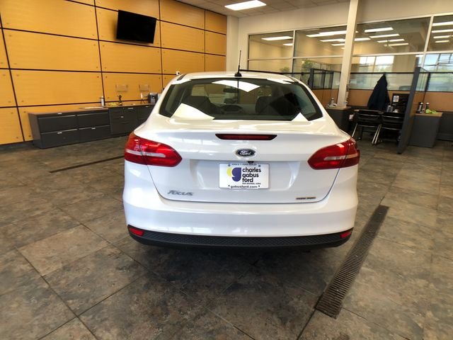 Used 2015 Oxford White Ford S image 6