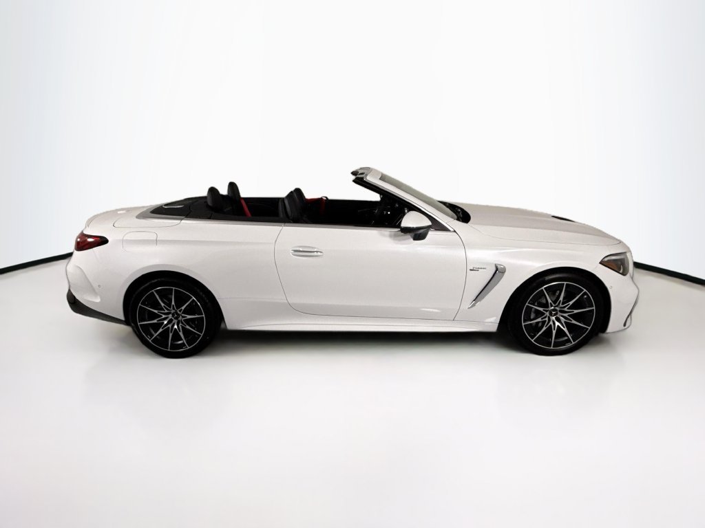 New 2027 MANUFAKTUR Moonlight White Metallic Mercedes-Benz CLE 53 AMG® image 4