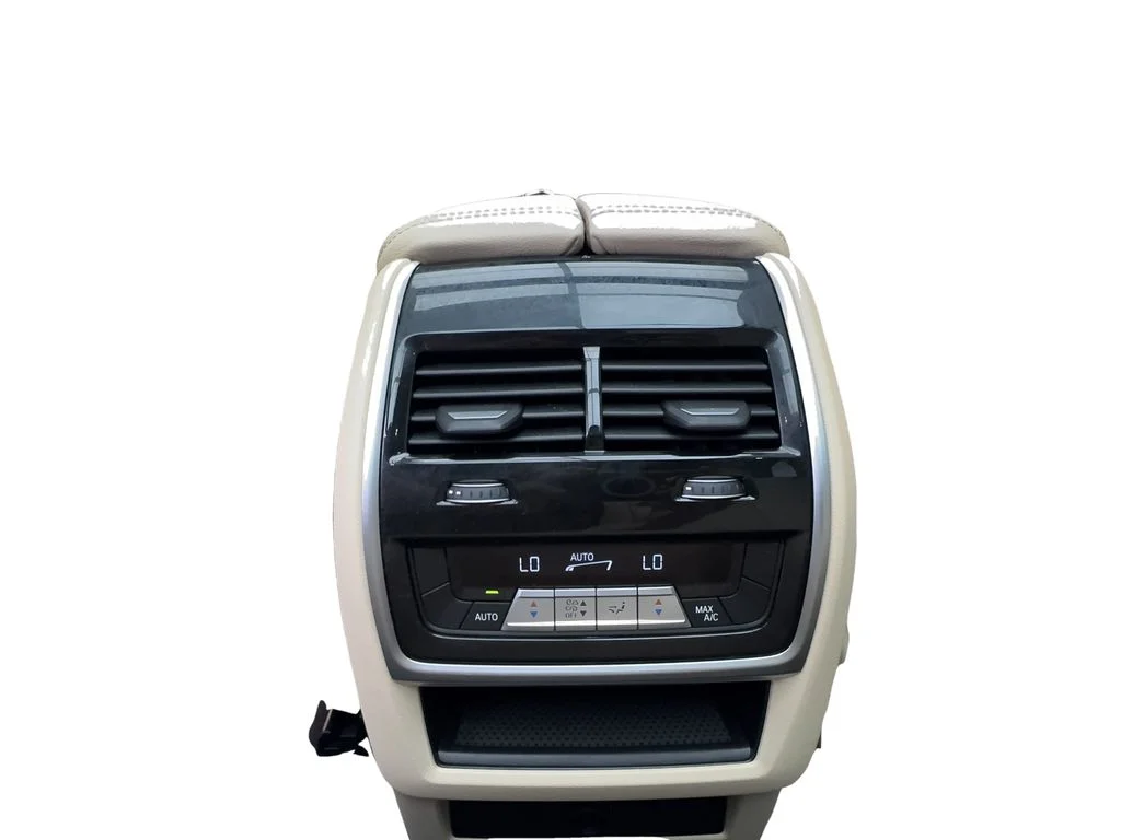 Used 2021 White BMW sDrive40i image 41