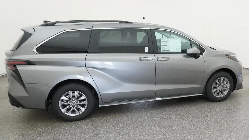 New 2026 Heavy Metal Toyota XLE image 16