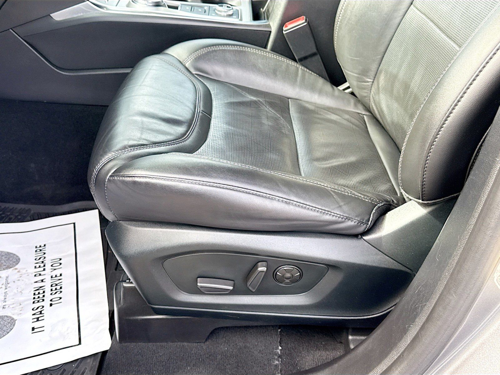 2022 Ford Explorer Platinum - Photo 20