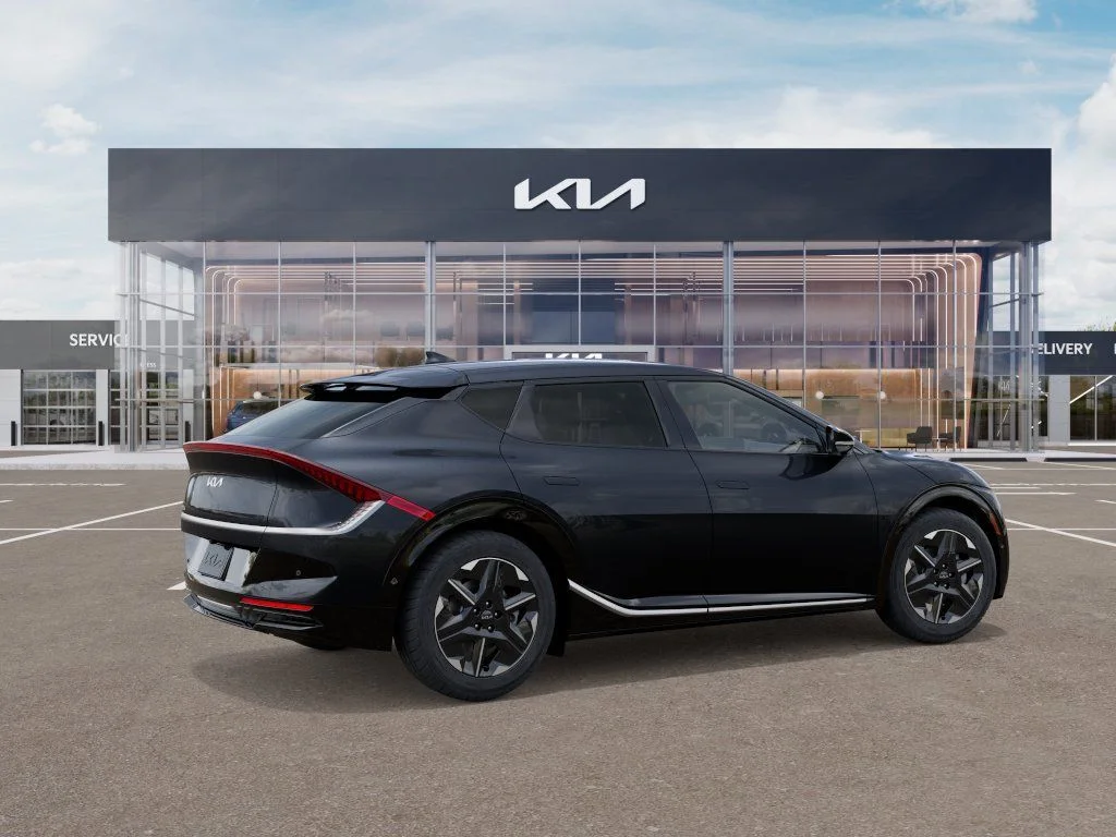 New 2026 Gray Kia Wind image 6