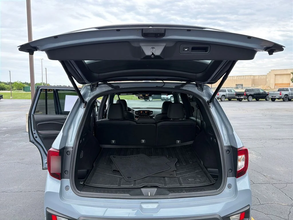 Used 2024 Gray Honda Black Edition image 22