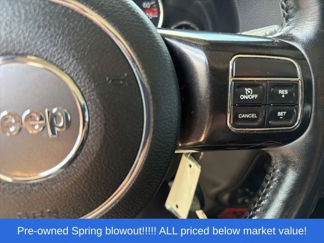Used 2018 White Jeep Unlimited Rubicon image 39