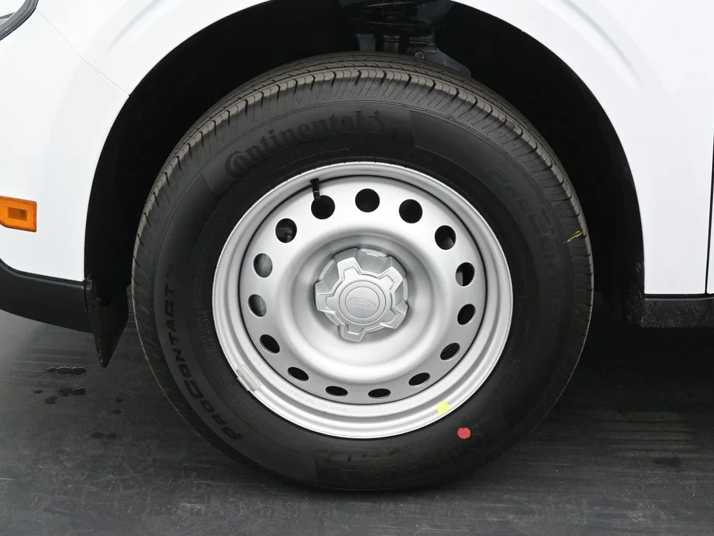 New 2026 Oxford White Ford XL image 20