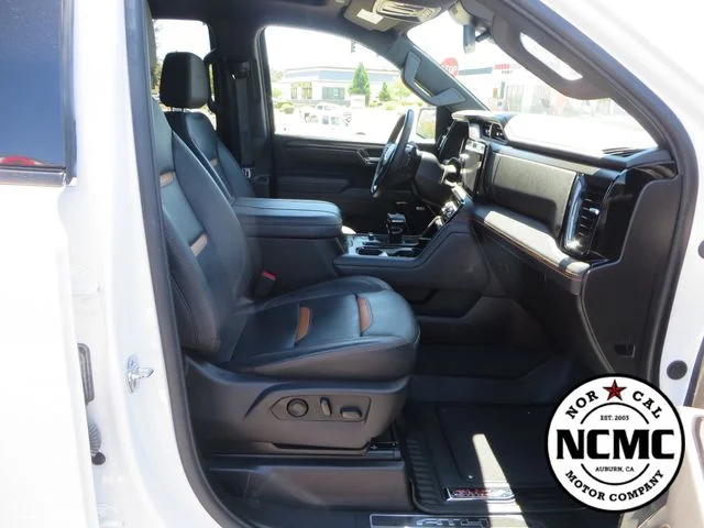 Used 2025 White GMC AT4 image 51