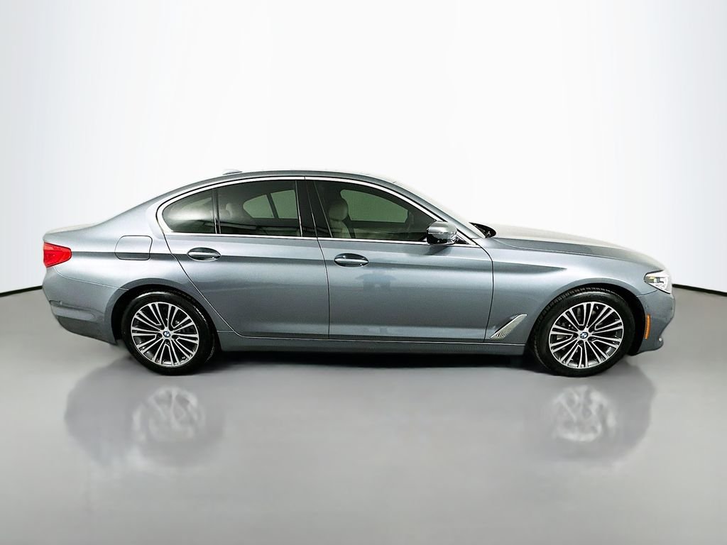 Used 2019 Bluestone Metallic BMW 530i image 4