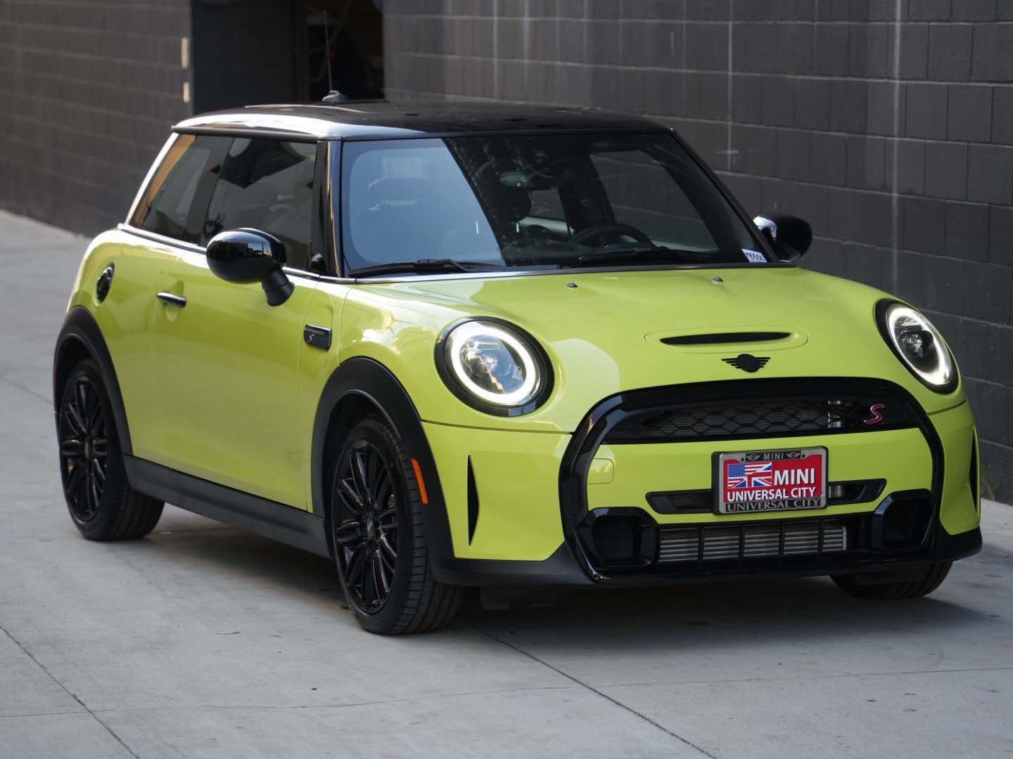 2023 MINI 3 Door S