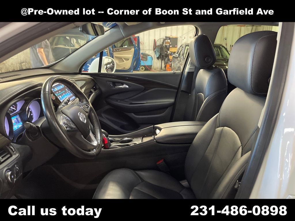 Used 2019 SUMMIT WHITE Buick Essence image 14