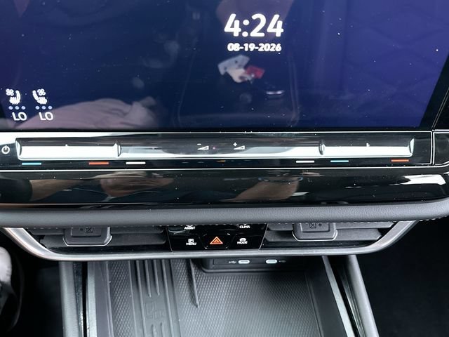 2025 Volkswagen Atlas SE w/Tech - Photo 25