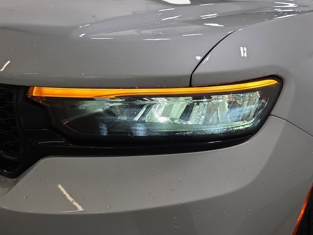 Used 2024 Silver Jeep Altitude X image 28