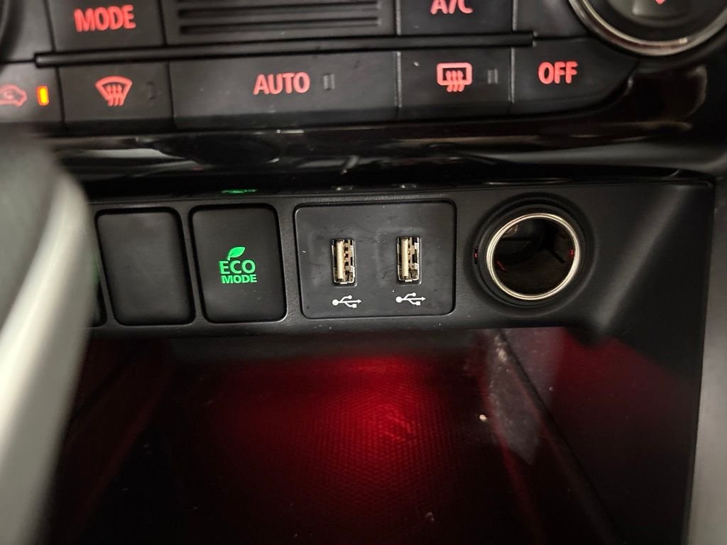 Used 2022 Black Mitsubishi LE image 20
