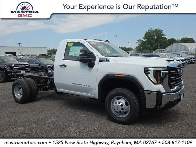 2026 GMC Sierra 3500 HD Chassis Cab Pro