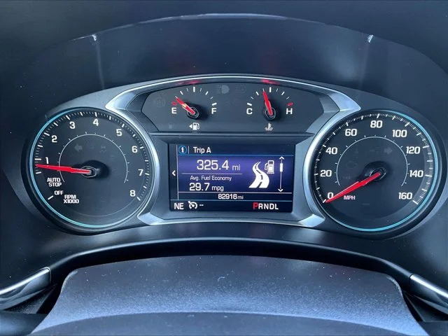 Used 2022 White Chevrolet LT image 16