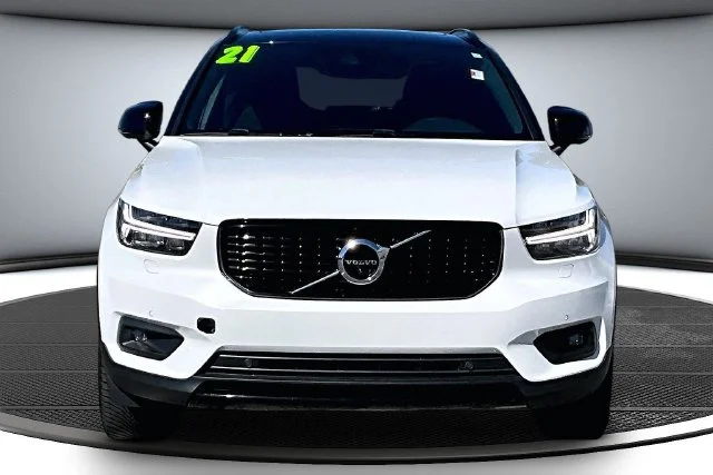 Used 2021 Volvo XC40 R-Design with VIN YV4162UM4M2456523 for sale in Kansas City
