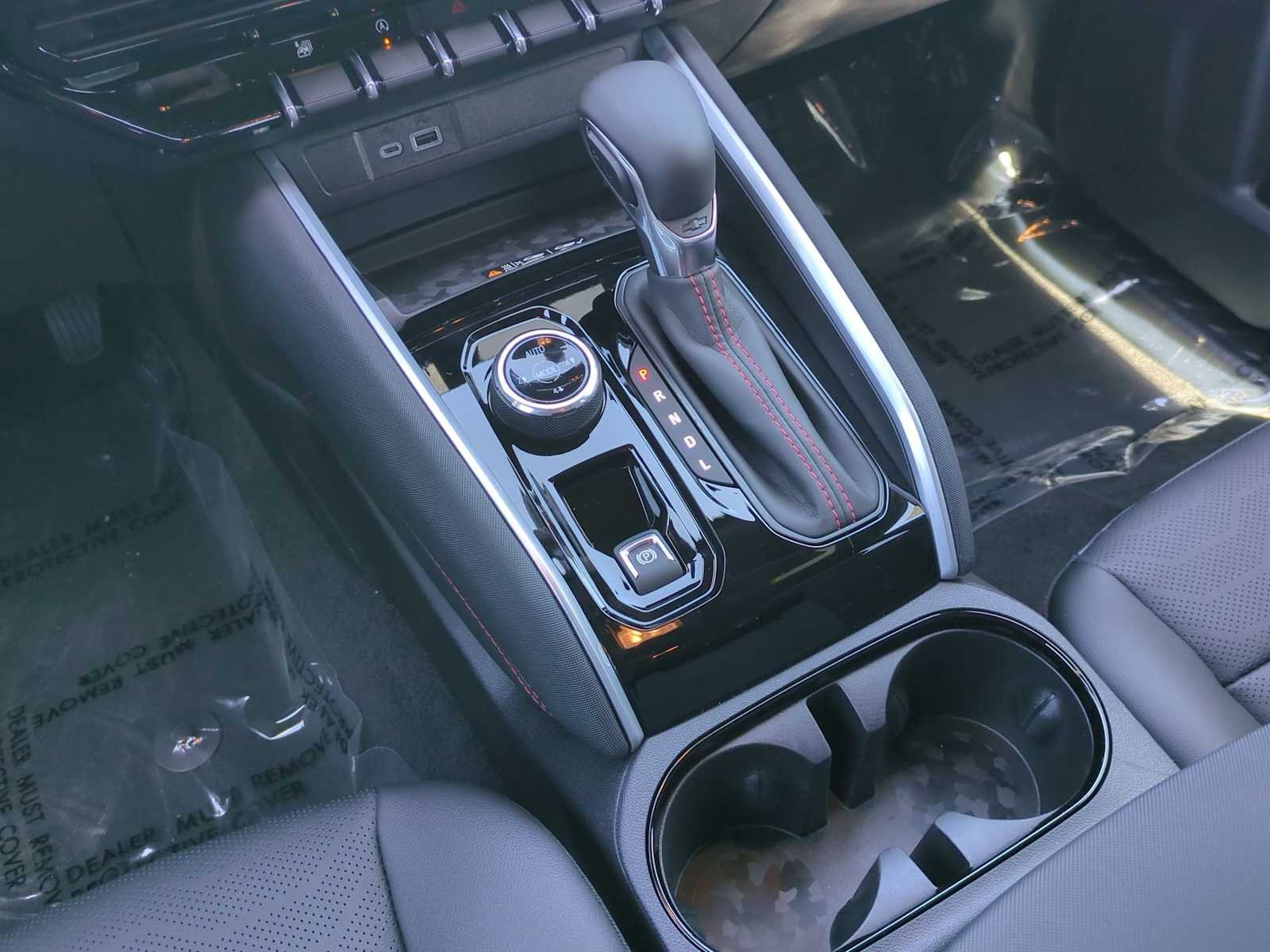 2026 Chevrolet Colorado Z71 - Photo 18