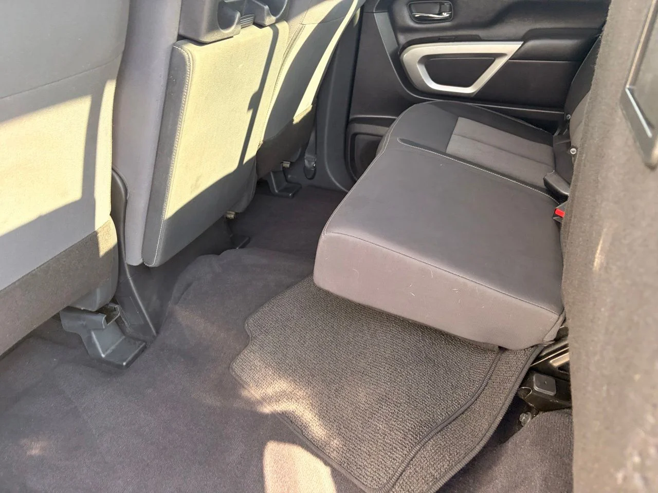 Used 2023 Glacier White Nissan SV image 15
