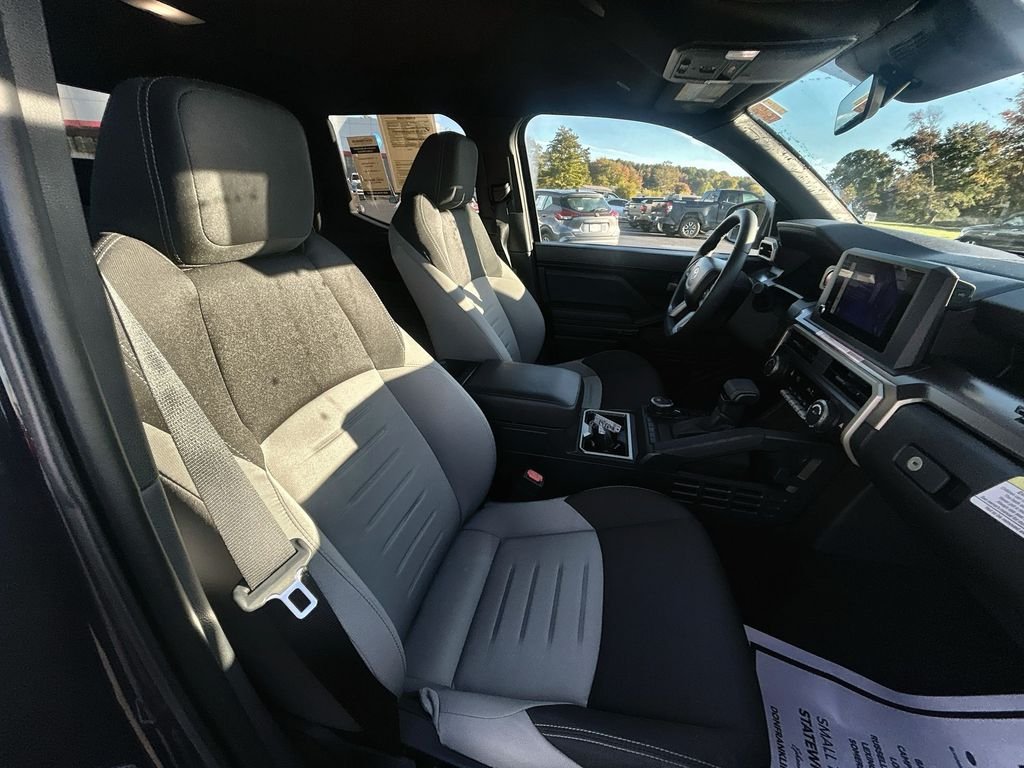Used 2025  Toyota TRD Sport image 32