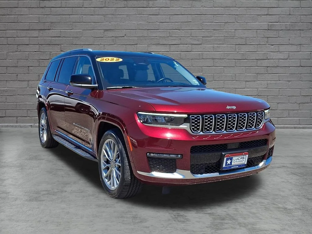 Used 2022 Velvet Red Pearlcoat Jeep Summit image 2