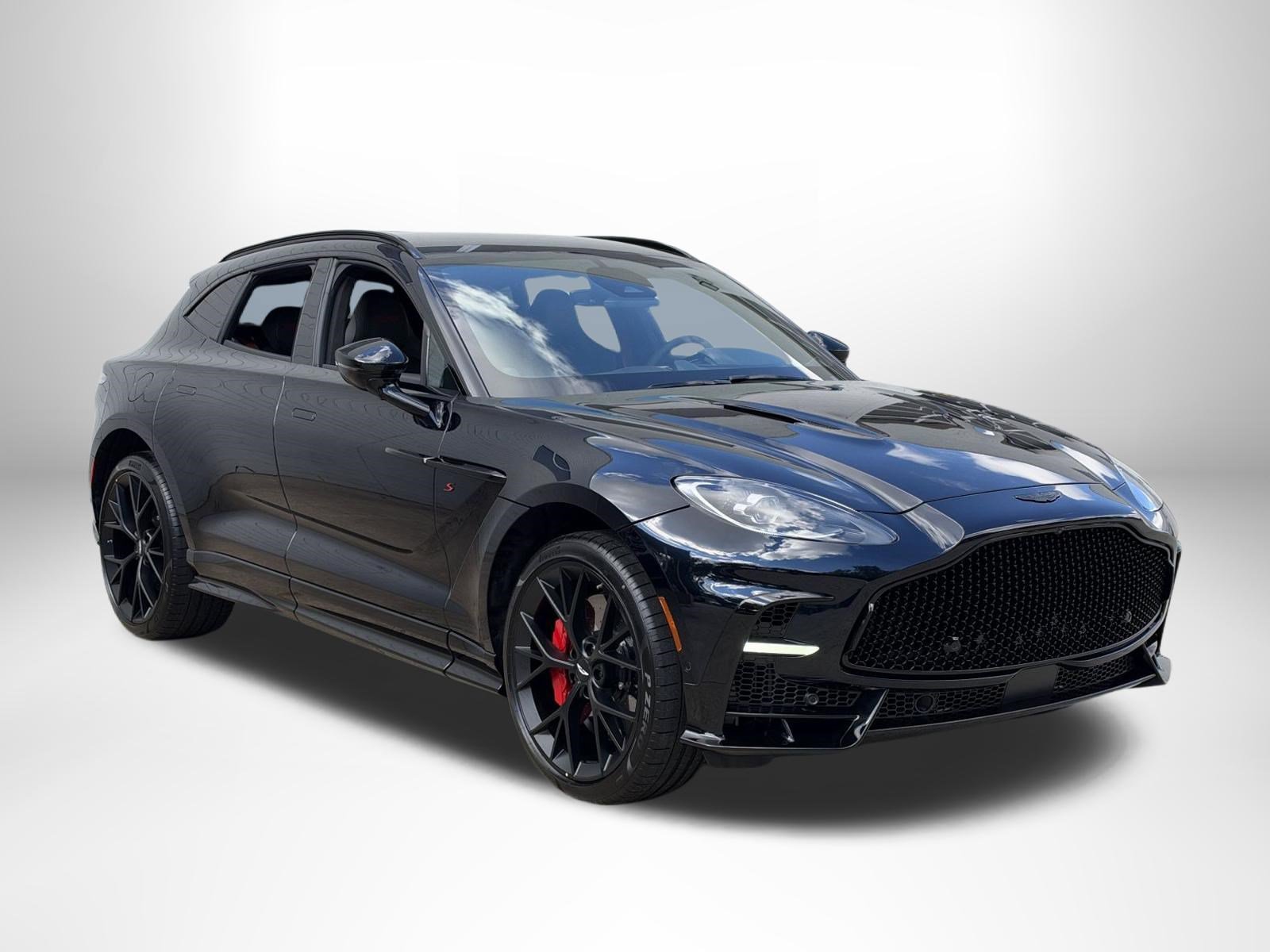 2026 Aston Martin DBX
