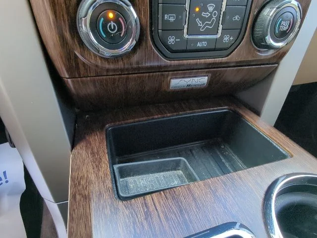 Used 2014 Blue Ford Lariat image 21