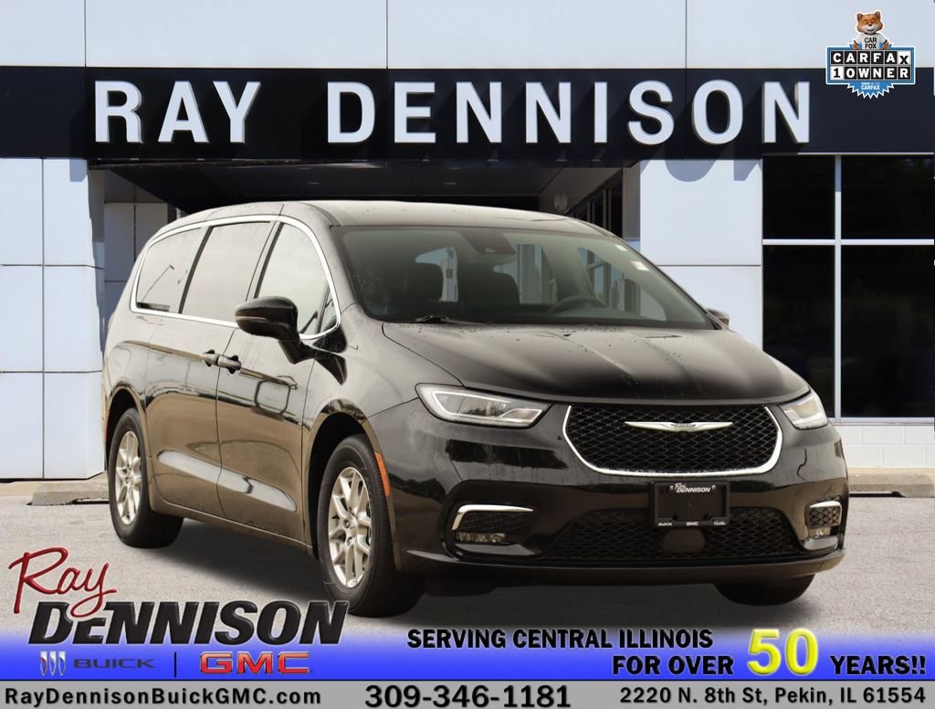 2025 Chrysler Pacifica Select