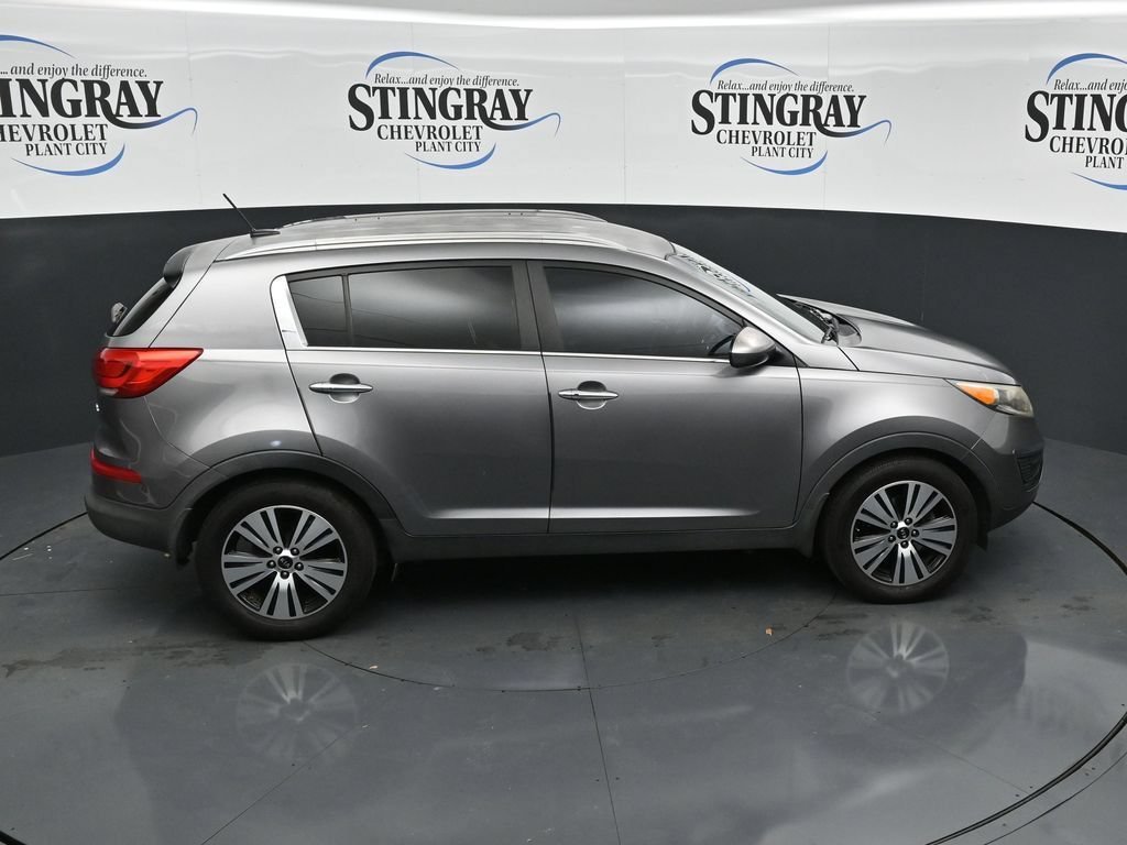 Used 2016 Silver Kia EX image 25