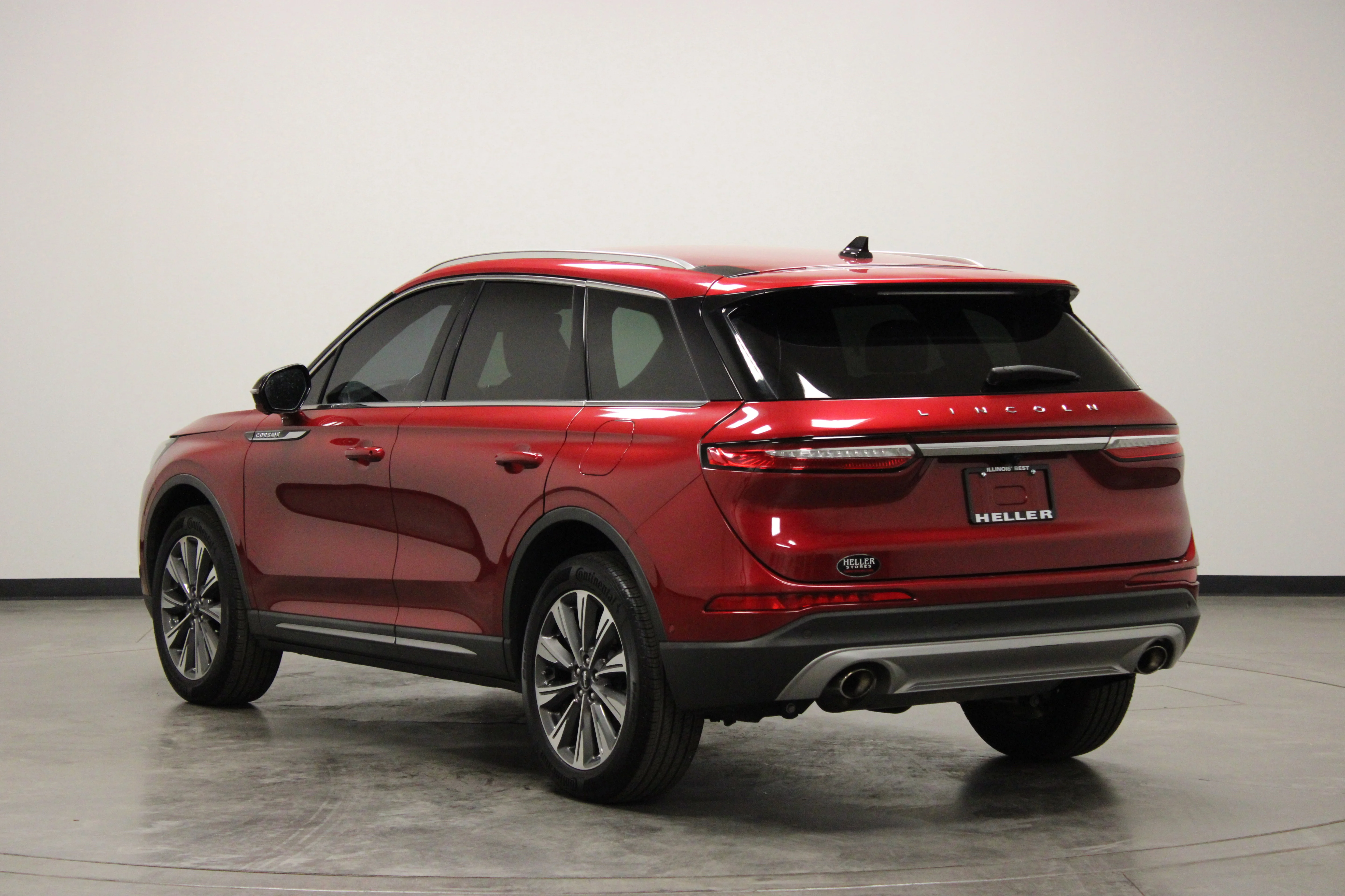 Used 2022 Red Lincoln Reserve image 6