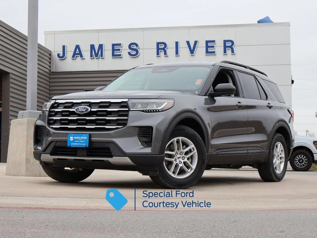 2026 Ford Explorer Active 4WD's photo