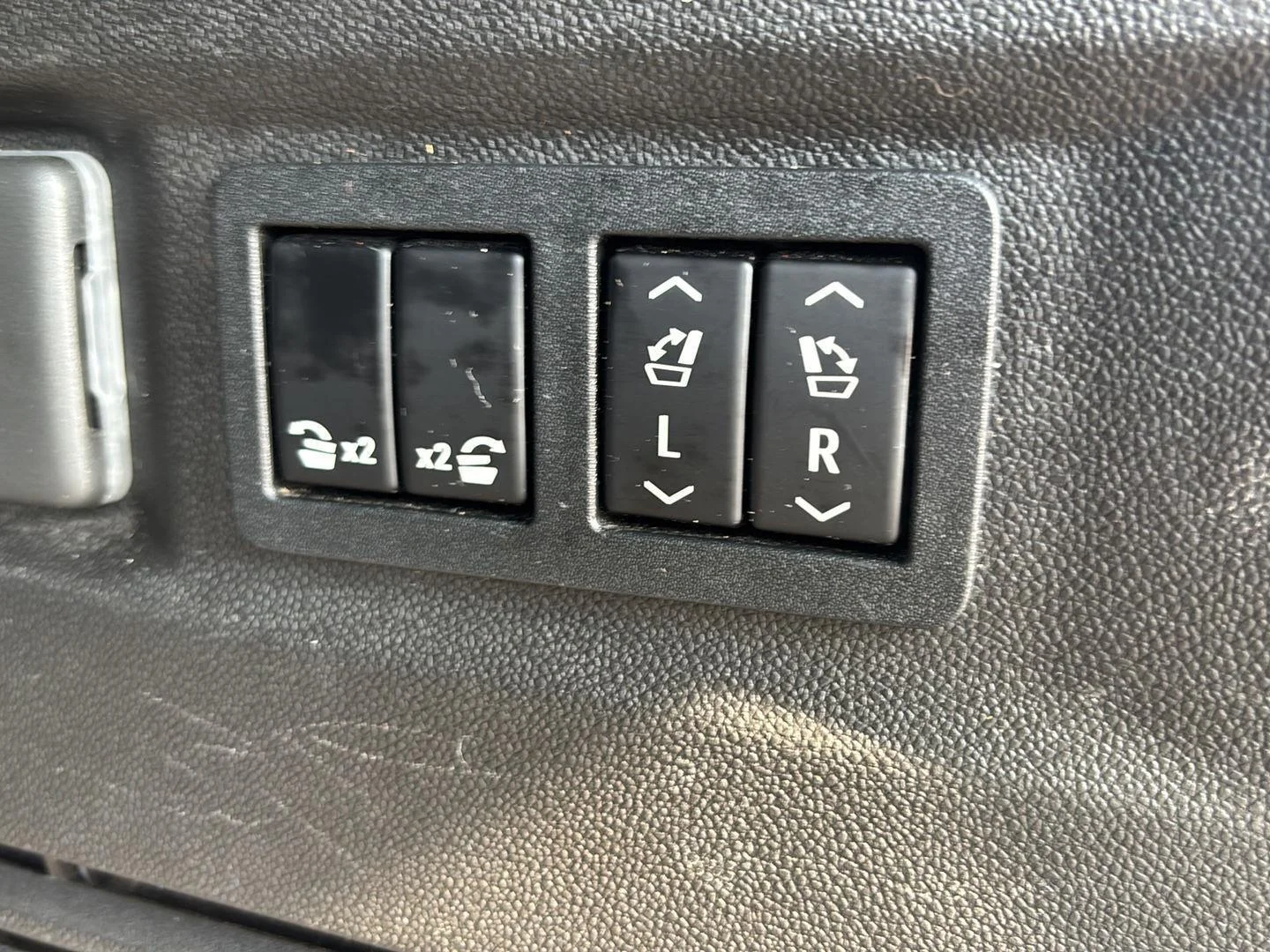 Used 2021 Summit White Chevrolet LT image 41
