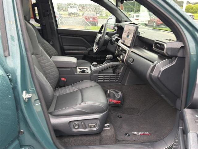 Certified Used 2025 EVEREST Toyota  image 13