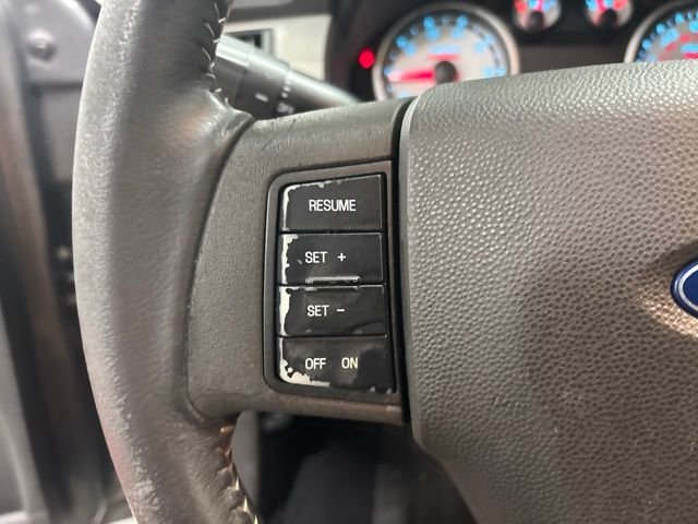 2010 Ford Focus SEL - Photo 16