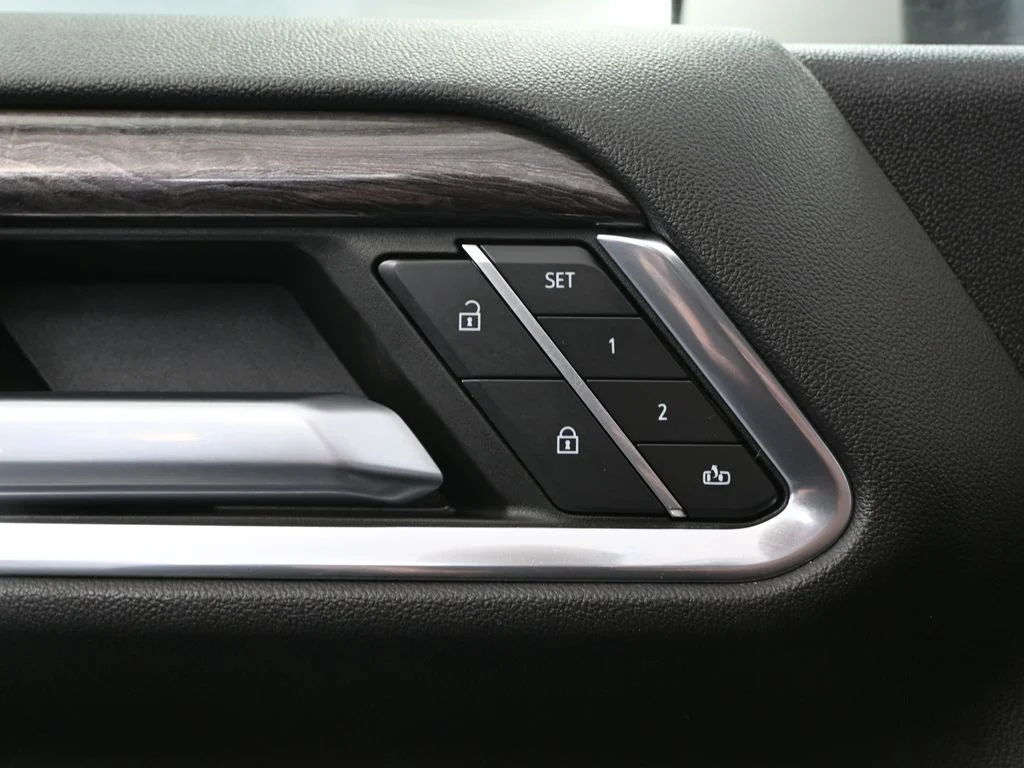 2023 Chevrolet Silverado 1500 LTZ - Photo 25