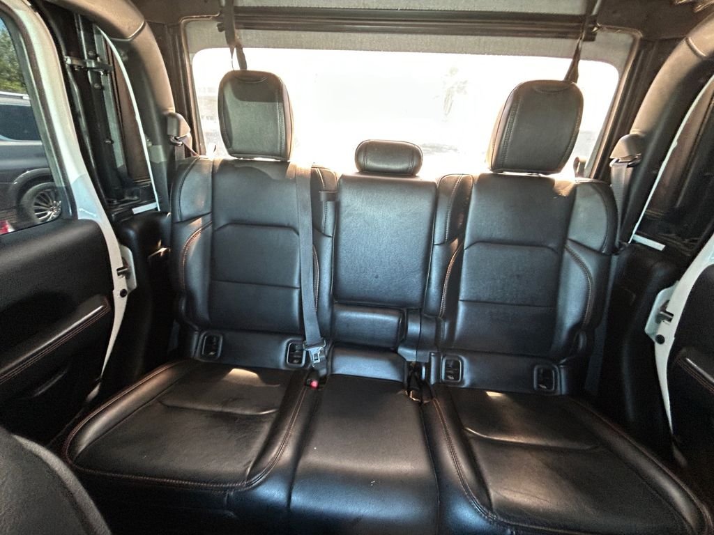 Used 2022 White Jeep Mojave image 19