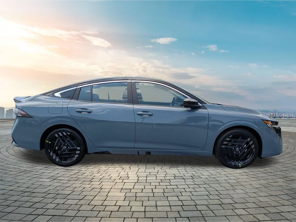 New 2027 Atlantic Gray Metallic / Super Black Two-tone Nissan SR image 3