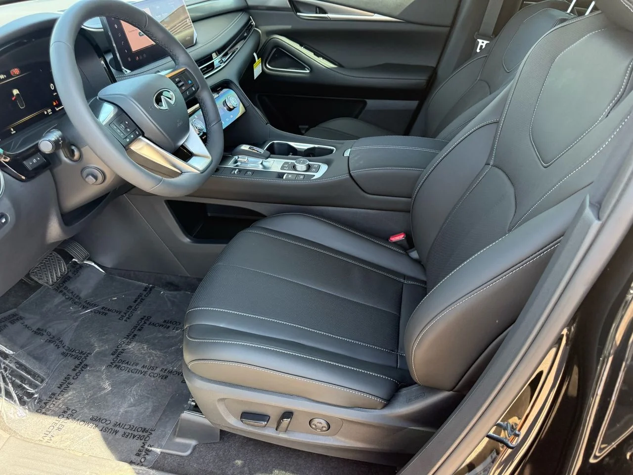 New 2027 MINERAL BLACK INFINITI Luxe FWD image 12