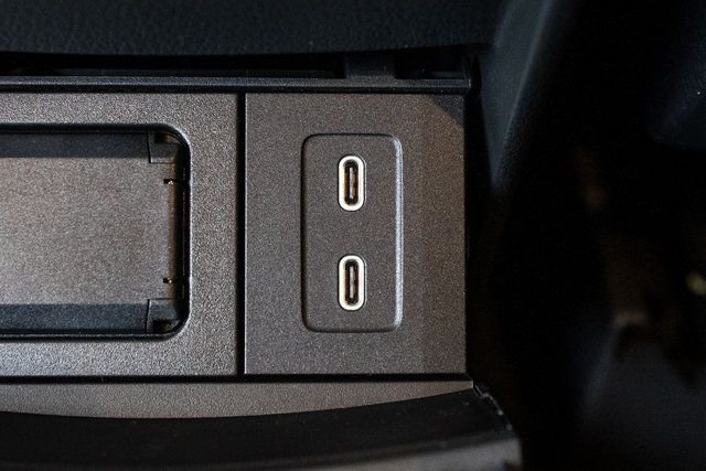 Used 2026 Black Mercedes-Benz GLB 250 image 31